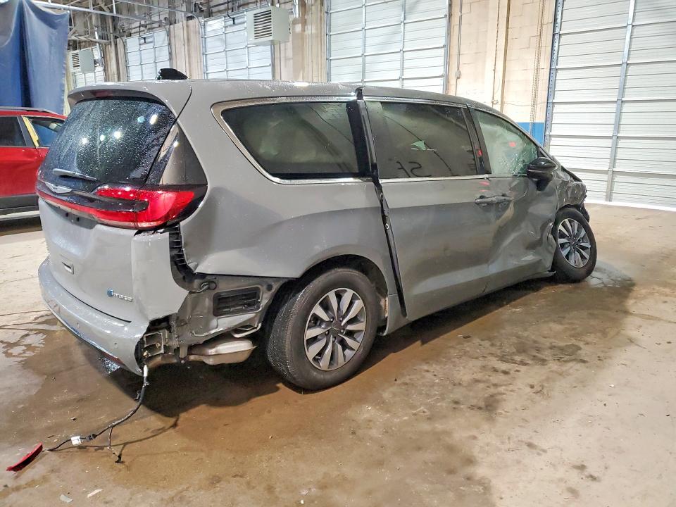 Продаж на аукціоні авто 2025 Chrysler Pacifica, vin: 2C4RC1S72SR565499, номер лоту: 47074216