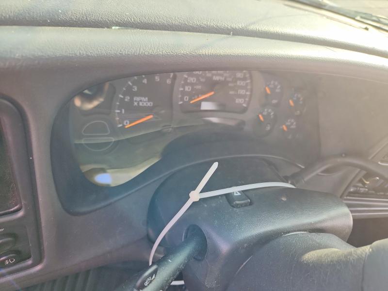 Продажа на аукционе авто 2005 Gmc New Sierra, vin: 2GTEC19V451177969, номер лота: 45627636