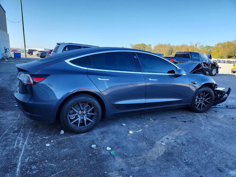 Продажа на аукционе авто 2019 Tesla Model 3, vin: 5YJ3E1EA5KF308095, номер лота: 79629975