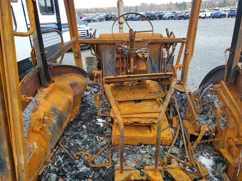 41947976 :رقم المزاد ، 31049370 vin ، 2004 Other Automobile Agriculture And Farm Equipment مزاد بيع