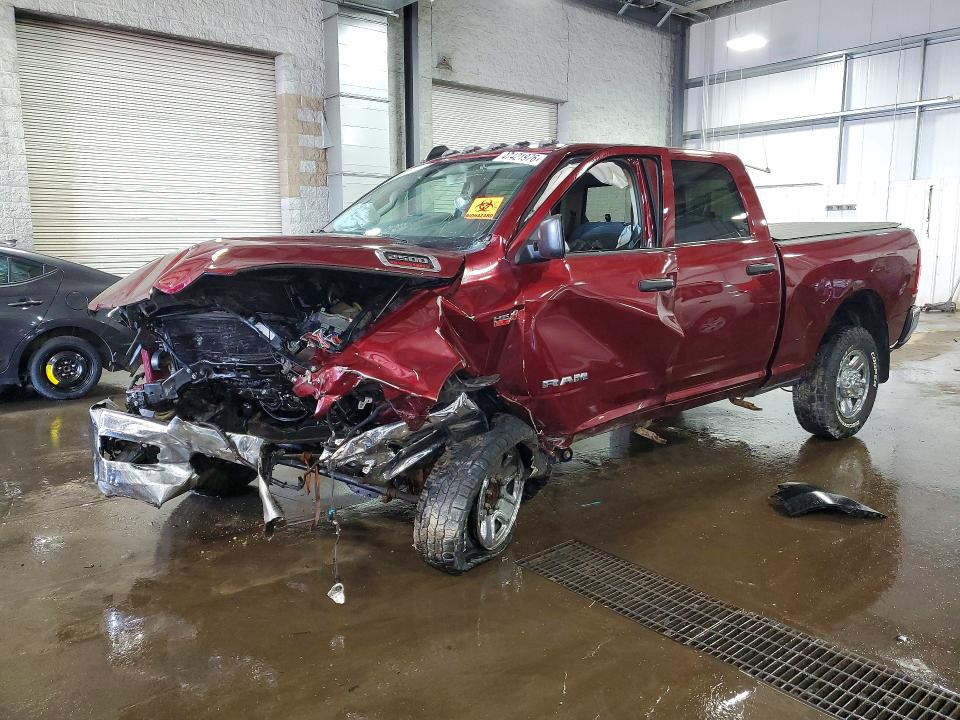 47421976 :رقم المزاد ، 3C6UR5CJ8KG675769 vin ، 2019 Ram 2500 مزاد بيع