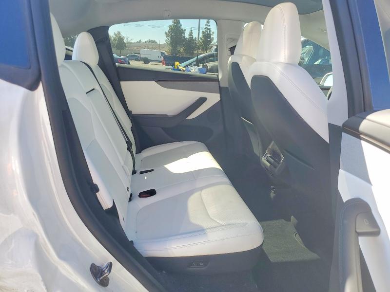 46687546 :رقم المزاد ، 7SAYGDED7TF455728 vin ، 2026 Tesla Model Y مزاد بيع