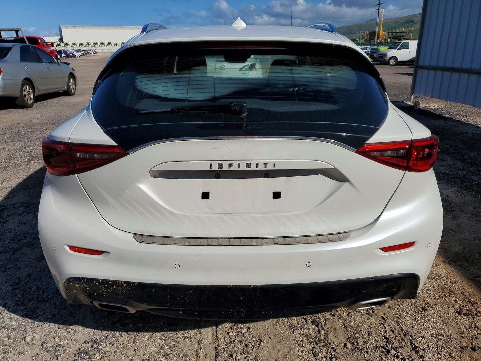 48263226 :رقم المزاد ، SJKCH5CP3JA001972 vin ، 2018 Infiniti Qx30 مزاد بيع