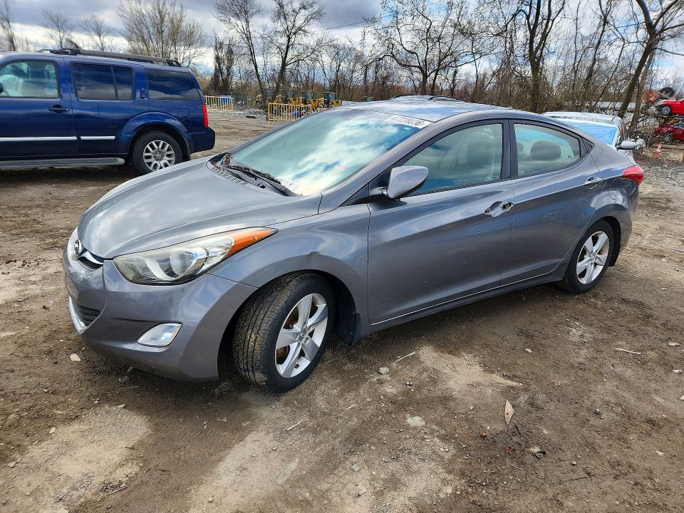 2013 Hyundai Elantra მანქანა იყიდება აუქციონზე, vin: 5NPDH4AE0DH377948, აუქციონის ნომერი: 47228036