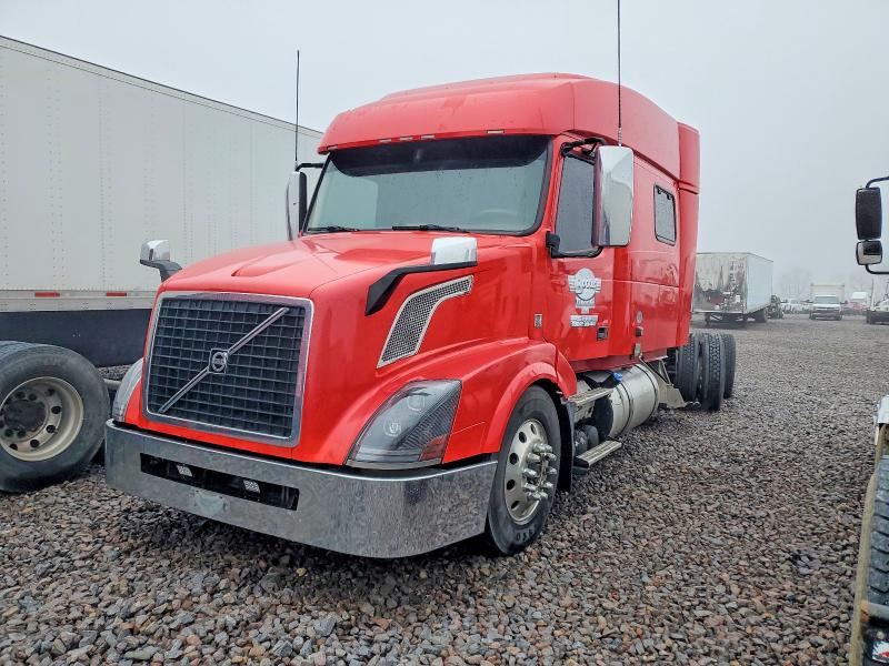 2018 Volvo Vnl მანქანა იყიდება აუქციონზე, vin: 4V4NC9EH7JN992582, აუქციონის ნომერი: 79212385