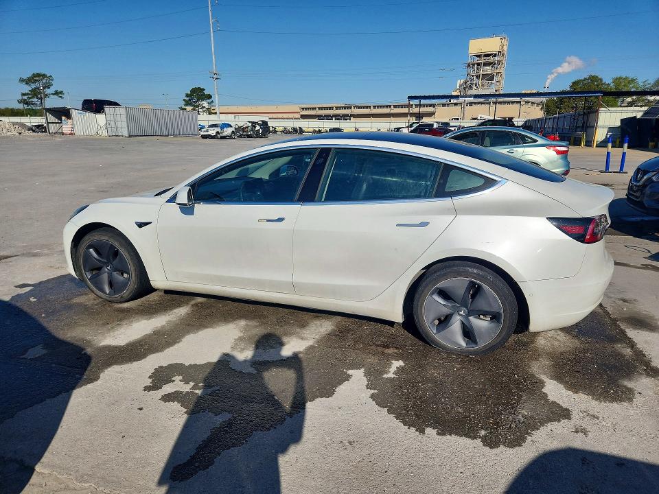46487906 :رقم المزاد ، 5YJ3E1EA4LF660229 vin ، 2020 Tesla Model 3 مزاد بيع
