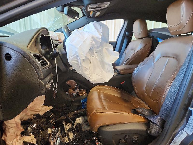 79680235 :رقم المزاد ، 1C3CCCCB2FN736179 vin ، 2015 Chrysler 200 مزاد بيع