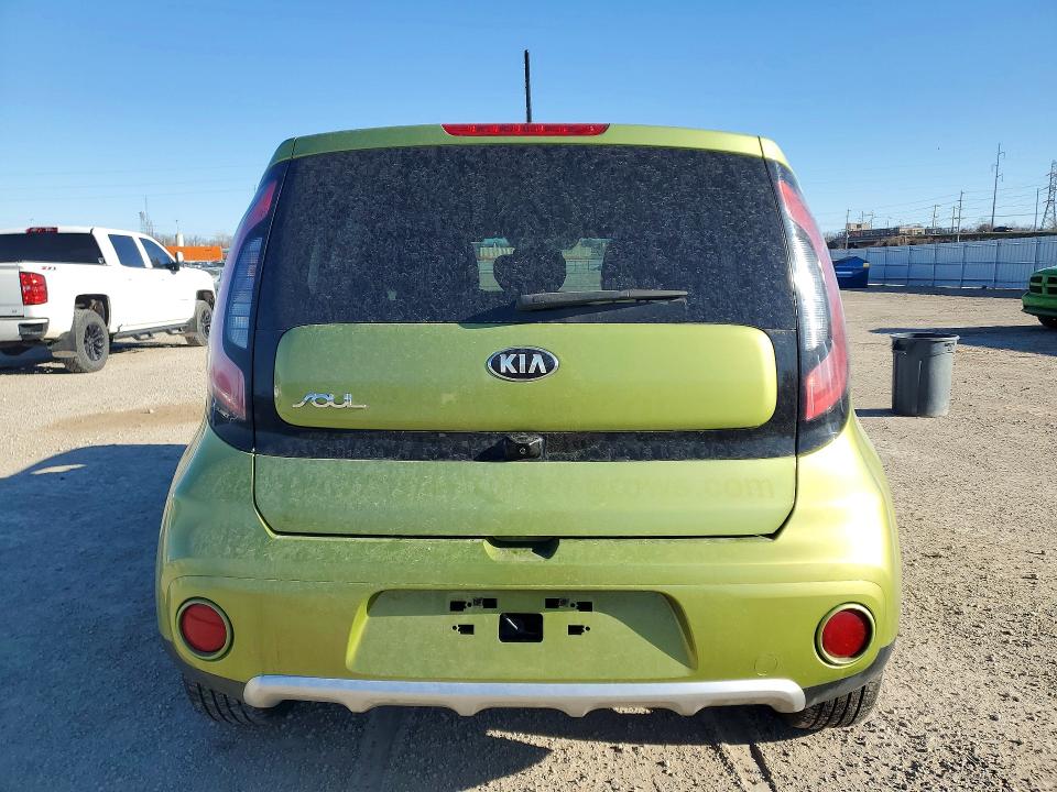 2017 Kia Soul მანქანა იყიდება აუქციონზე, vin: KNDJP3A52H7881380, აუქციონის ნომერი: 47448846