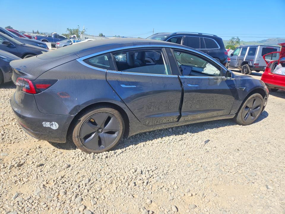 Продажа на аукционе авто 2018 Tesla Model 3, vin: 5YJ3E1EA8JF157798, номер лота: 46761356