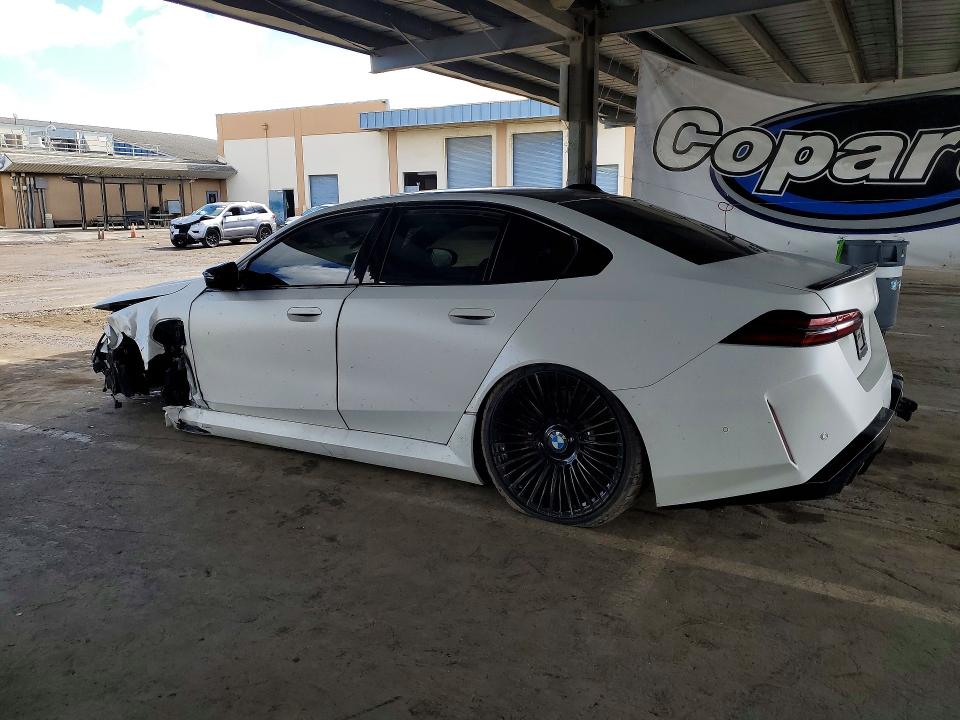 79379345 :رقم المزاد ، WBS83FK01SCT27933 vin ، 2025 Bmw M5 مزاد بيع