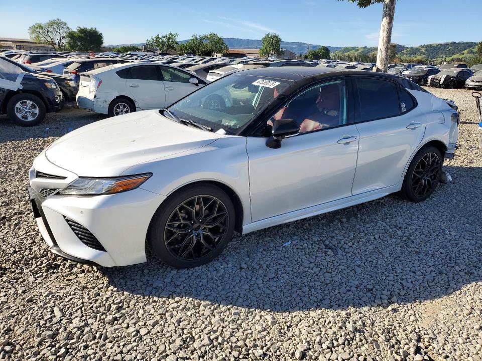 2019 Toyt Camry მანქანა იყიდება აუქციონზე, vin: 4T1B61HK1KU296169, აუქციონის ნომერი: 47530676