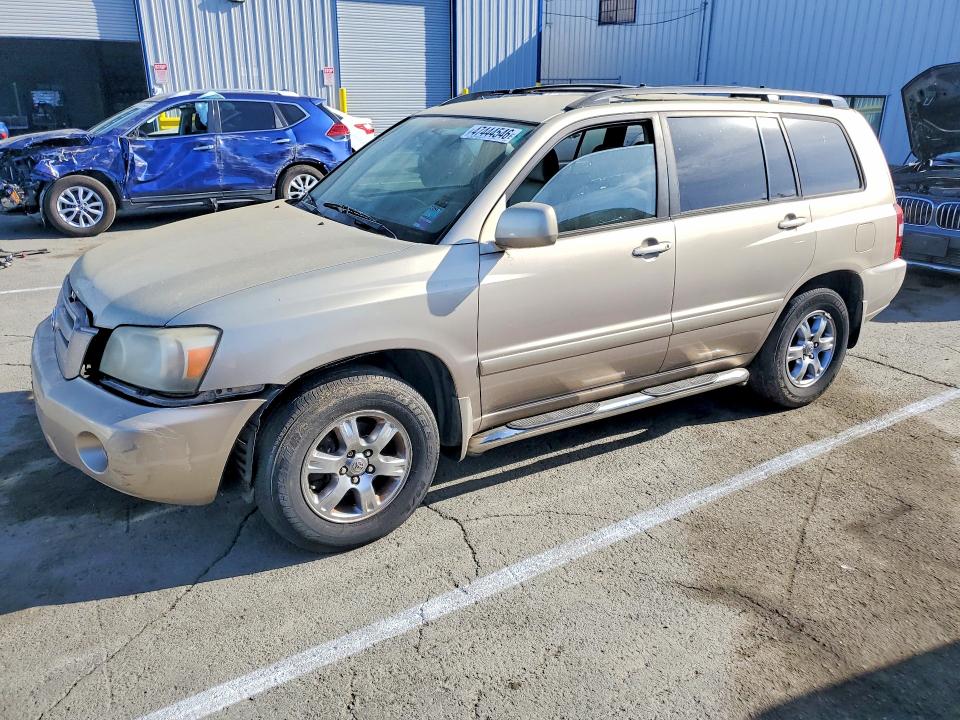 2004 Toyota Highlander მანქანა იყიდება აუქციონზე, vin: JTEDP21A640039421, აუქციონის ნომერი: 47444546