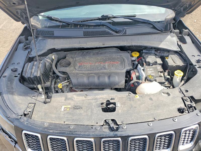 48030326 :رقم المزاد ، 3C4NJDAB7JT419154 vin ، 2018 Jeep Compass مزاد بيع