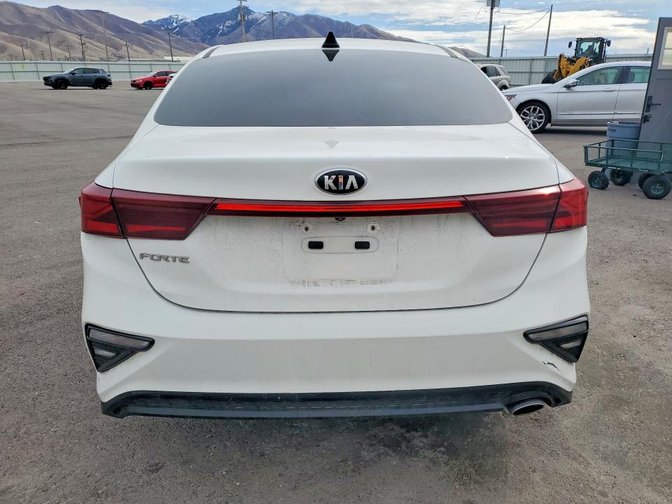 2019 Kia Forte მანქანა იყიდება აუქციონზე, vin: 3KPF24AD3KE089313, აუქციონის ნომერი: 42006436