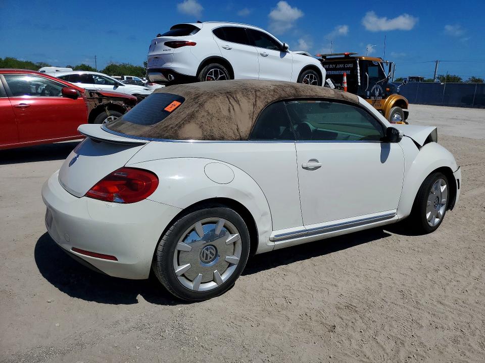 2014 Volkswagen Beetle მანქანა იყიდება აუქციონზე, vin: 3VW5X7ATXEM800356, აუქციონის ნომერი: 45664976