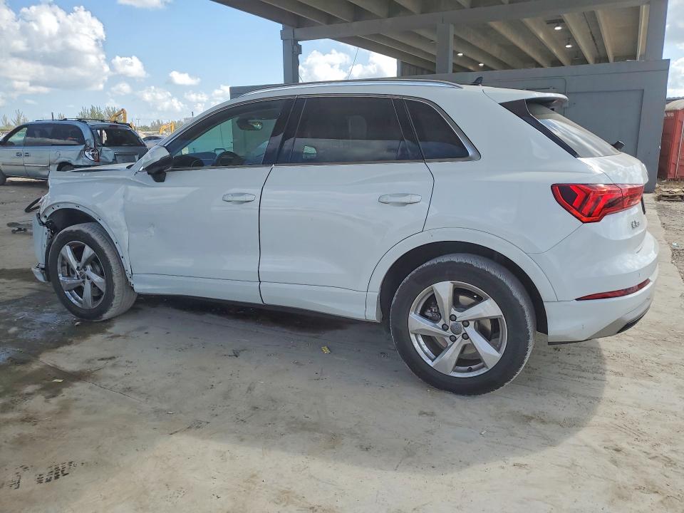 47585856 :رقم المزاد ، WA1AECF35L1101861 vin ، 2020 Audi Q3 مزاد بيع