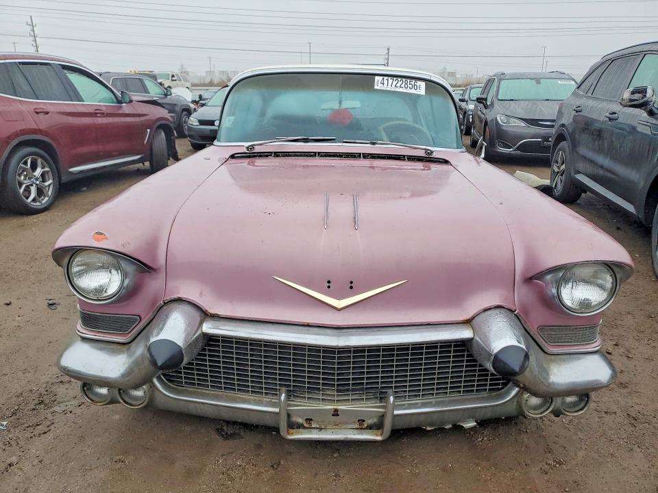 41722856 :رقم المزاد ، 5762083004 vin ، 1957 Cadillac Deville مزاد بيع