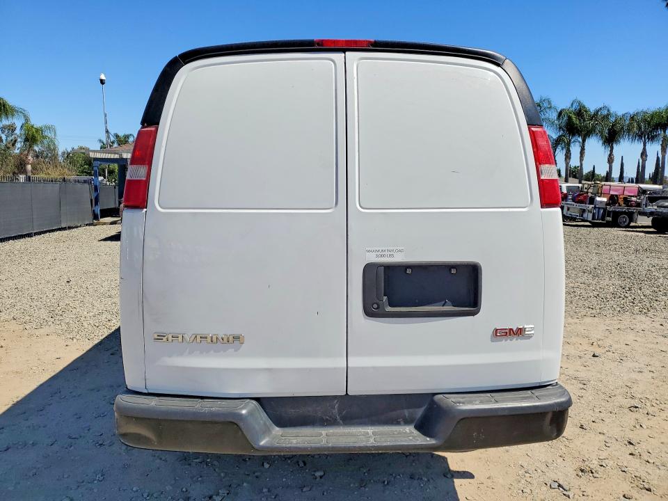 49343626 :رقم المزاد ، 1GTW7BFF1H1323363 vin ، 2017 Gmc Savana مزاد بيع