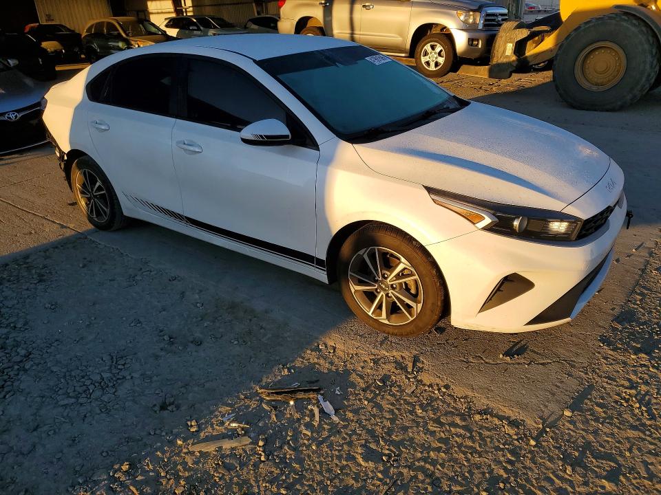 Продажа на аукционе авто 2022 Kia Forte, vin: 3KPF24AD0NE451764, номер лота: 41991596