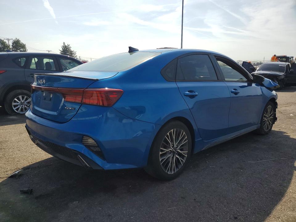 2023 Kia Forte მანქანა იყიდება აუქციონზე, vin: 3KPF54AD9PE641198, აუქციონის ნომერი: 47243566
