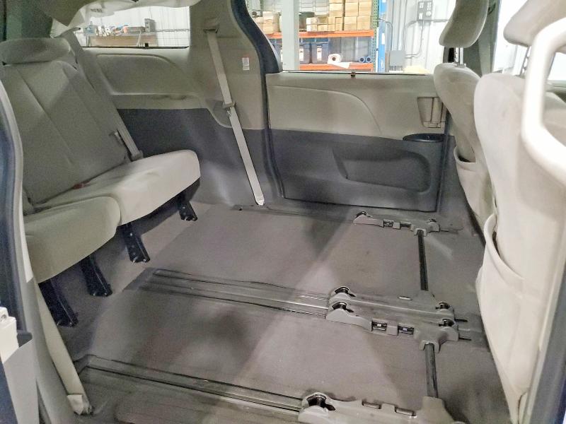Продажа на аукционе авто 2015 Toyota Sienna, vin: 5TDKK3DC2FS579121, номер лота: 47480616