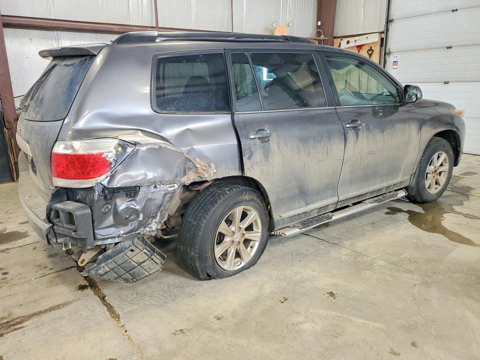 79127015 :رقم المزاد ، 5TDBK3EHXBS084685 vin ، 2011 Toyota Highlander مزاد بيع