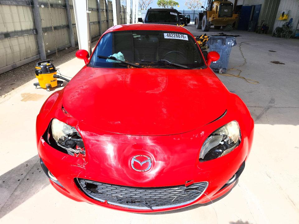 48228876 :رقم المزاد ، JM1NC2PF6B0218109 vin ، 2011 Mazda Mx-5 Miata مزاد بيع