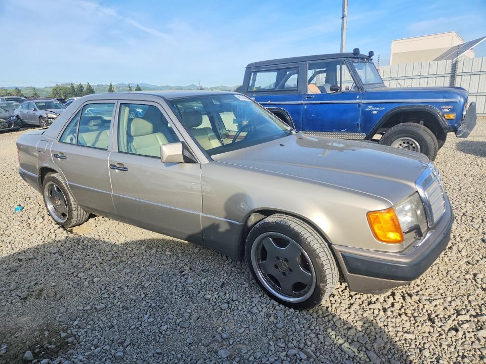 Продаж на аукціоні авто 1992 Mercedes Benz 300, vin: WDBEA30E2NB675892, номер лоту: 46197496