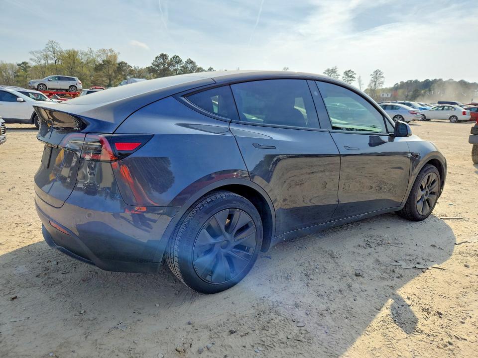 Продаж на аукціоні авто 2025 Tesla Model Y, vin: 7SAYGDED3SF280196, номер лоту: 46656846