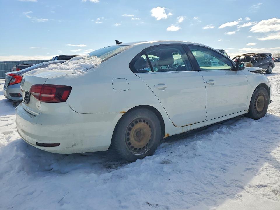 47061606 :رقم المزاد ، 3VWL07AJ0GM372763 vin ، 2016 Volkswagen Jetta مزاد بيع