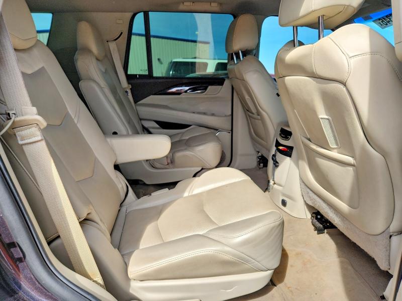 2015 Cadillac Escalade მანქანა იყიდება აუქციონზე, vin: 1GYS3BKJ9FR260235, აუქციონის ნომერი: 46556346