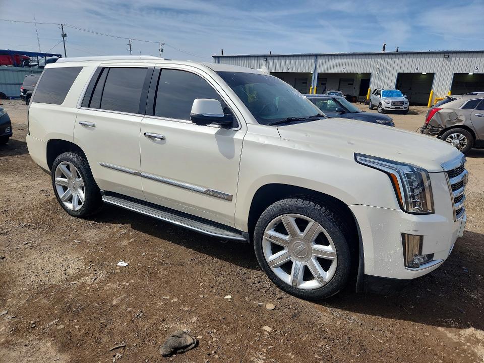 2015 Cadillac Escalade მანქანა იყიდება აუქციონზე, vin: 1GYS4MKJ1FR656961, აუქციონის ნომერი: 46643006