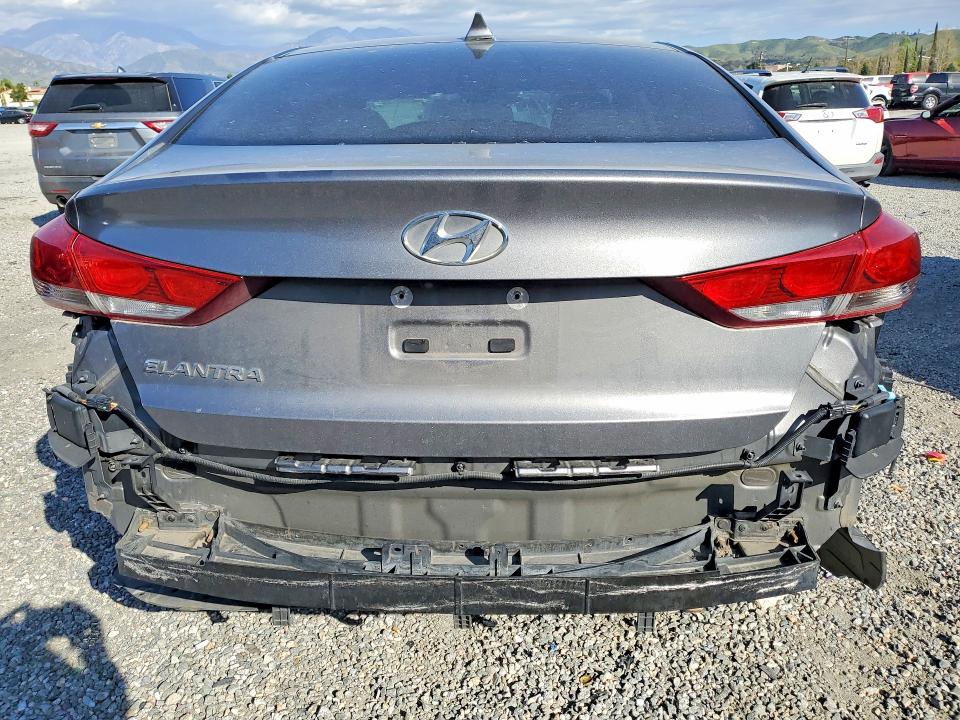 2018 Hyundai Elantra მანქანა იყიდება აუქციონზე, vin: 5NPD84LF0JH357927, აუქციონის ნომერი: 79295275