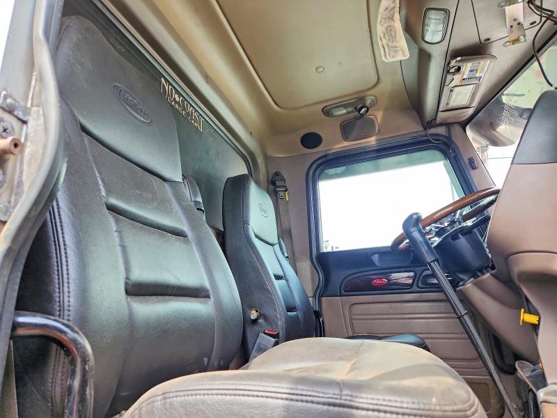 Продаж на аукціоні авто 2021 Peterbilt 389, vin: 1NPXL40X5MD746011, номер лоту: 85976265