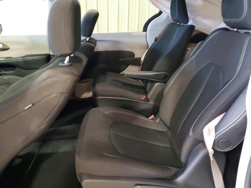 46429426 :رقم المزاد ، 2C4RC1CG0LR126138 vin ، 2020 Chrysler Voyager مزاد بيع