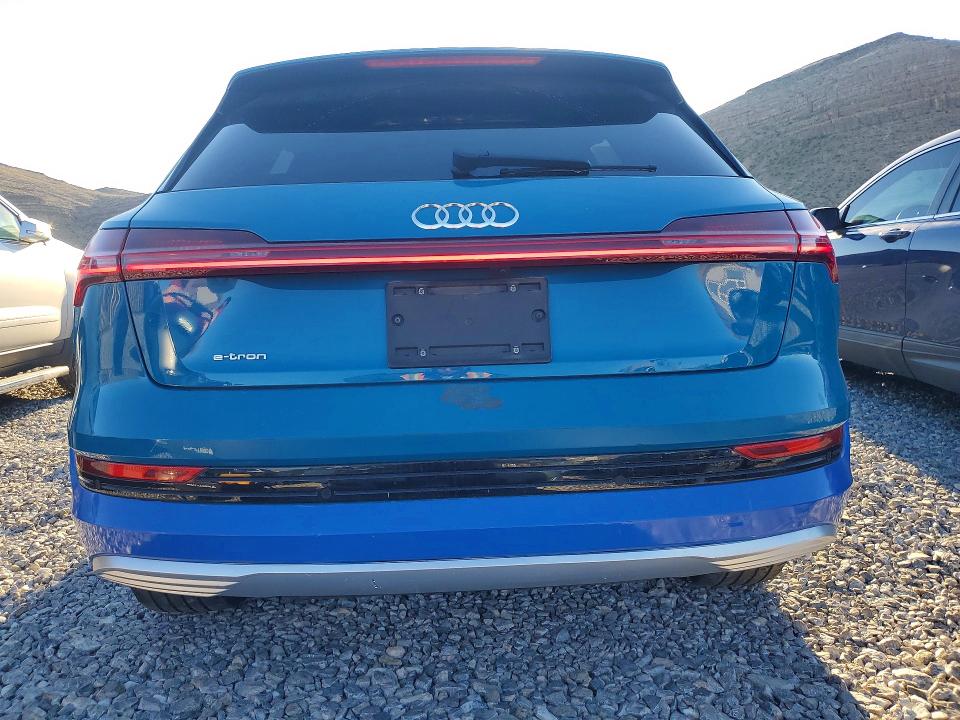 Продаж на аукціоні авто 2019 Audi E-tron, vin: WA1VABGE8KB022040, номер лоту: 79124965