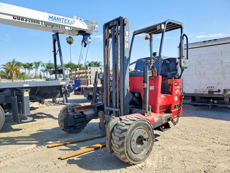 41716686 :رقم المزاد ، M070498 vin ، 2013 Moffett Forklift مزاد بيع