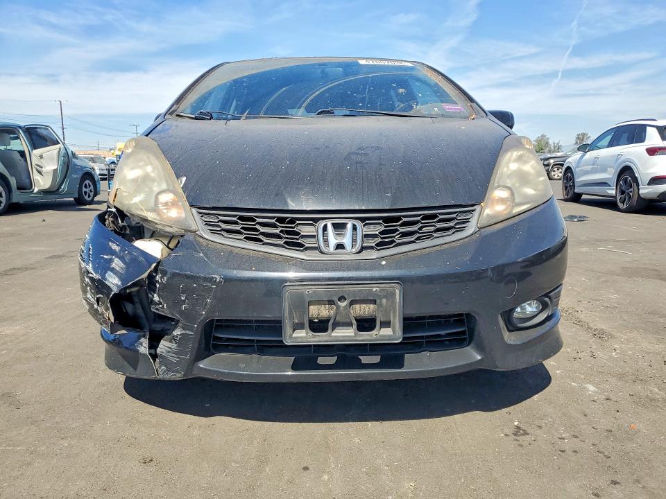 Продажа на аукционе авто 2013 Honda Fit, vin: JHMGE8H57DC041002, номер лота: 47807036