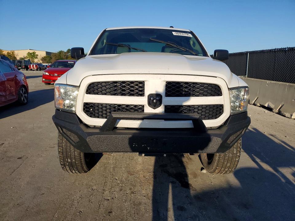 Продажа на аукционе авто 2017 Ram 1500, vin: 3C6RR7KT5HG787698, номер лота: 46955796