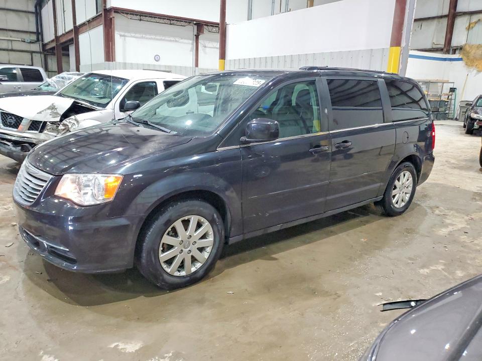 79682825 :رقم المزاد ، 2C4RC1AG8FR675173 vin ، 2015 Chrysler Town & Country مزاد بيع