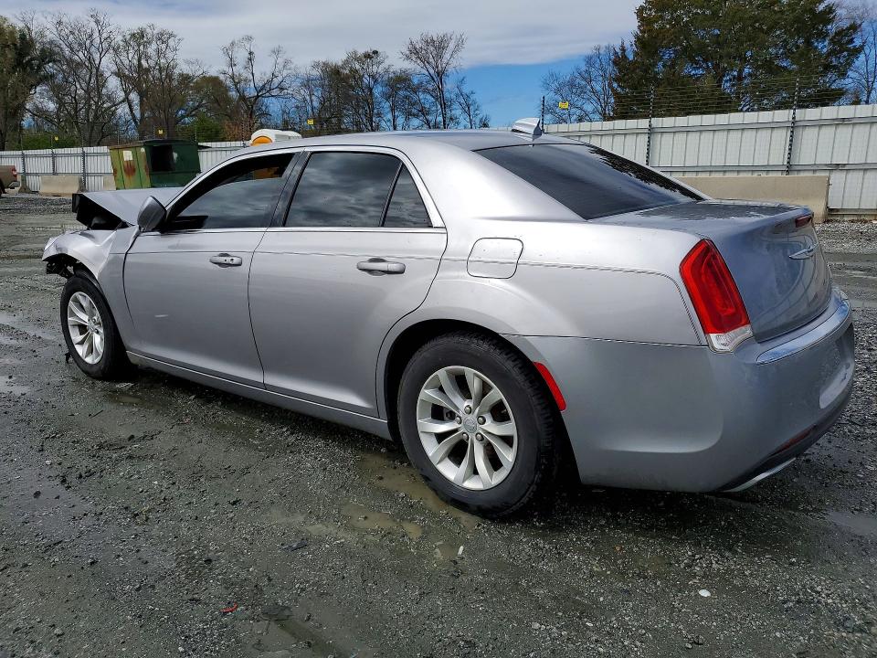 45795556 :رقم المزاد ، 2C3CCAAG9FH833097 vin ، 2015 Chrysler 300 مزاد بيع