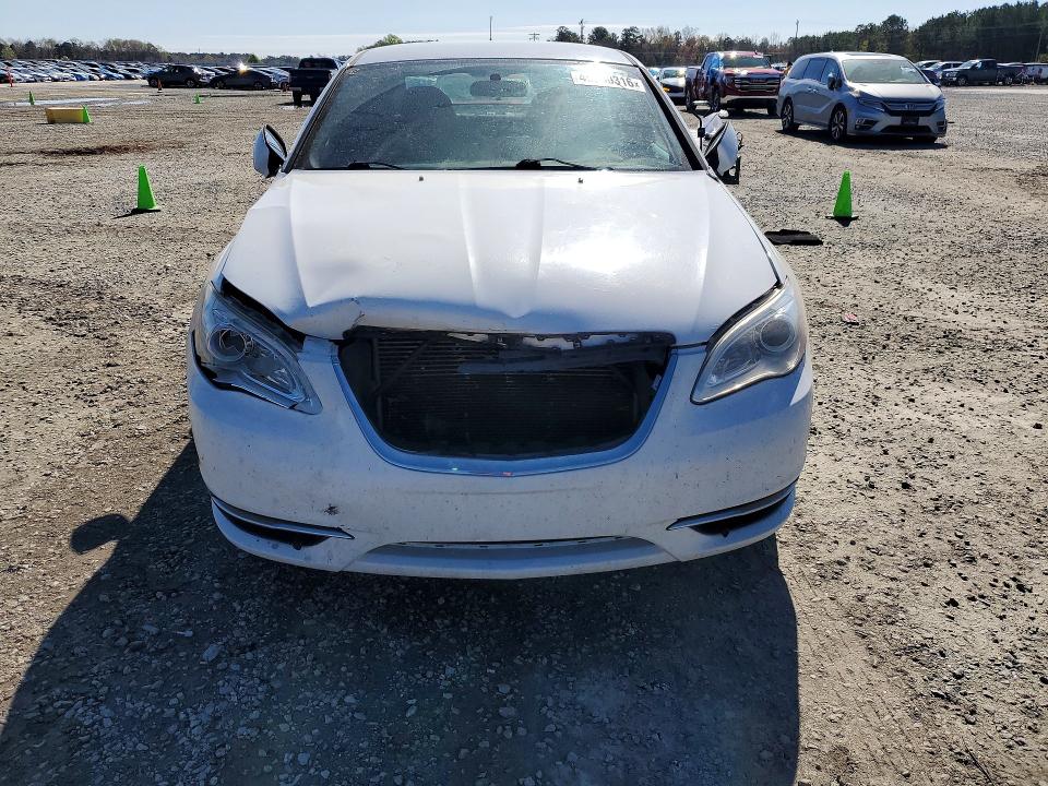 2013 Chrysler 200 მანქანა იყიდება აუქციონზე, vin: 1C3CCBAB2DN691948, აუქციონის ნომერი: 46030316