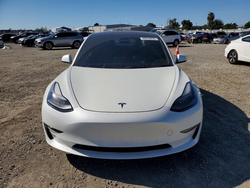 Продажа на аукционе авто 2022 Tesla Model 3, vin: 5YJ3E1EC7NF242381, номер лота: 46056836