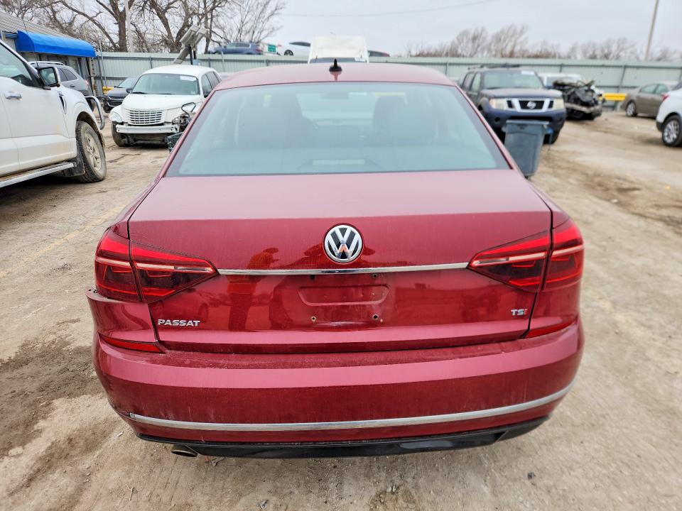 79828595 :رقم المزاد ، 1VWDT7A32HC033289 vin ، 2017 Volkswagen Passat مزاد بيع