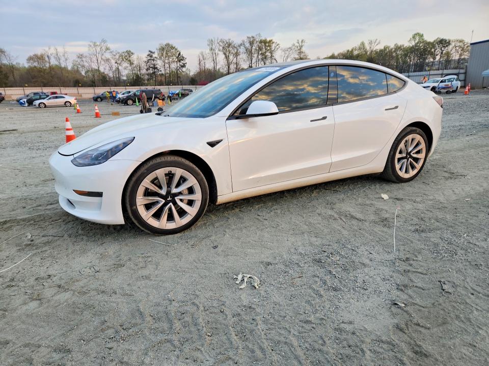 47640656 :رقم المزاد ، 5YJ3E1EA9MF079911 vin ، 2021 Tesla Model 3 مزاد بيع