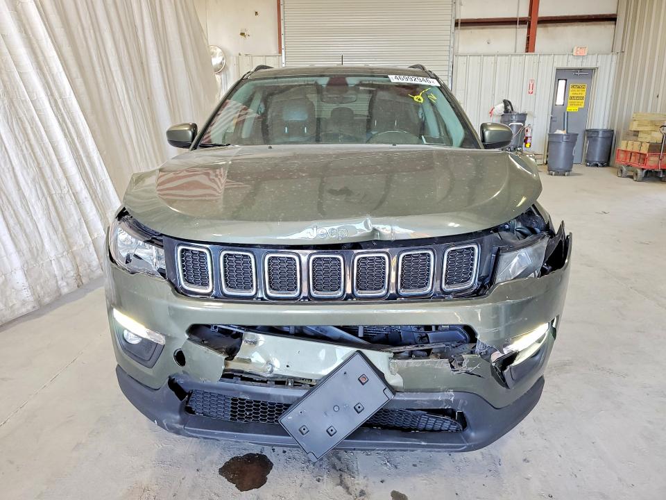 2017 Jeep Compass მანქანა იყიდება აუქციონზე, vin: 3C4NJDBB2HT646941, აუქციონის ნომერი: 46992946
