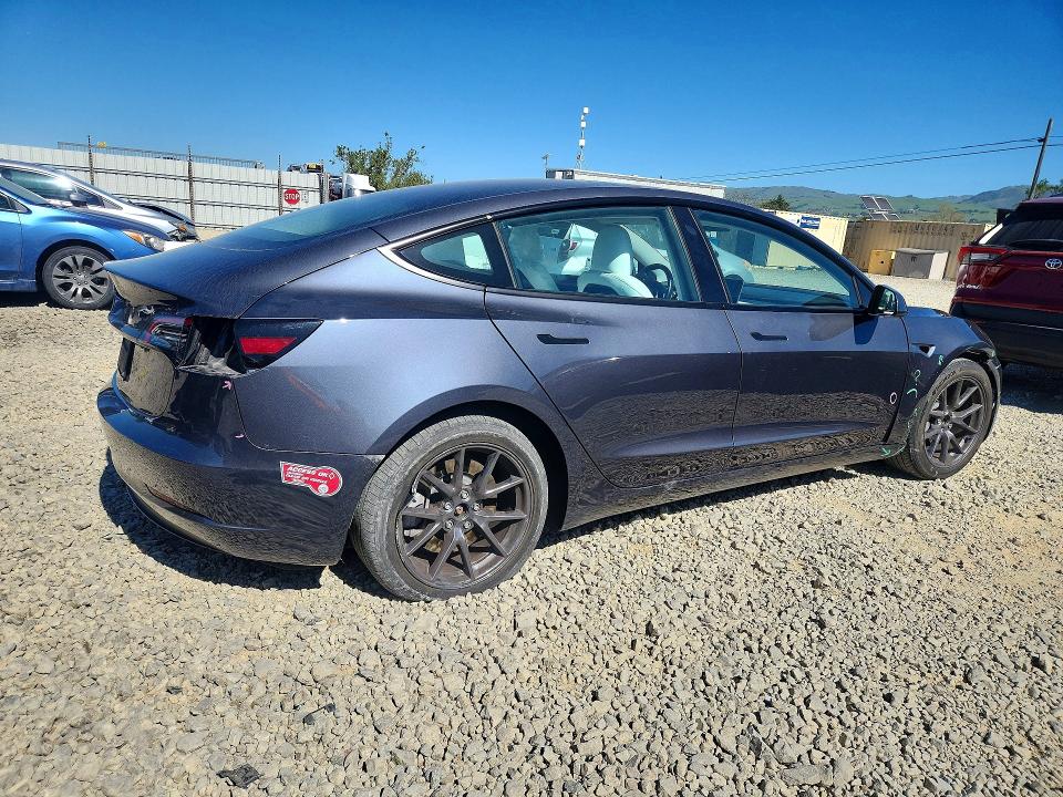 45819536 :رقم المزاد ، 5YJ3E1EA3PF646053 vin ، 2023 Tesla Model 3 مزاد بيع