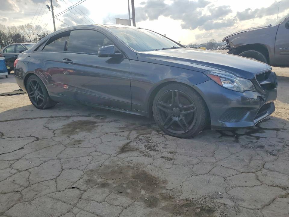 Продажа на аукционе авто 2015 Mercedes-benz E, vin: WDDKJ6FB2FF305352, номер лота: 41618366