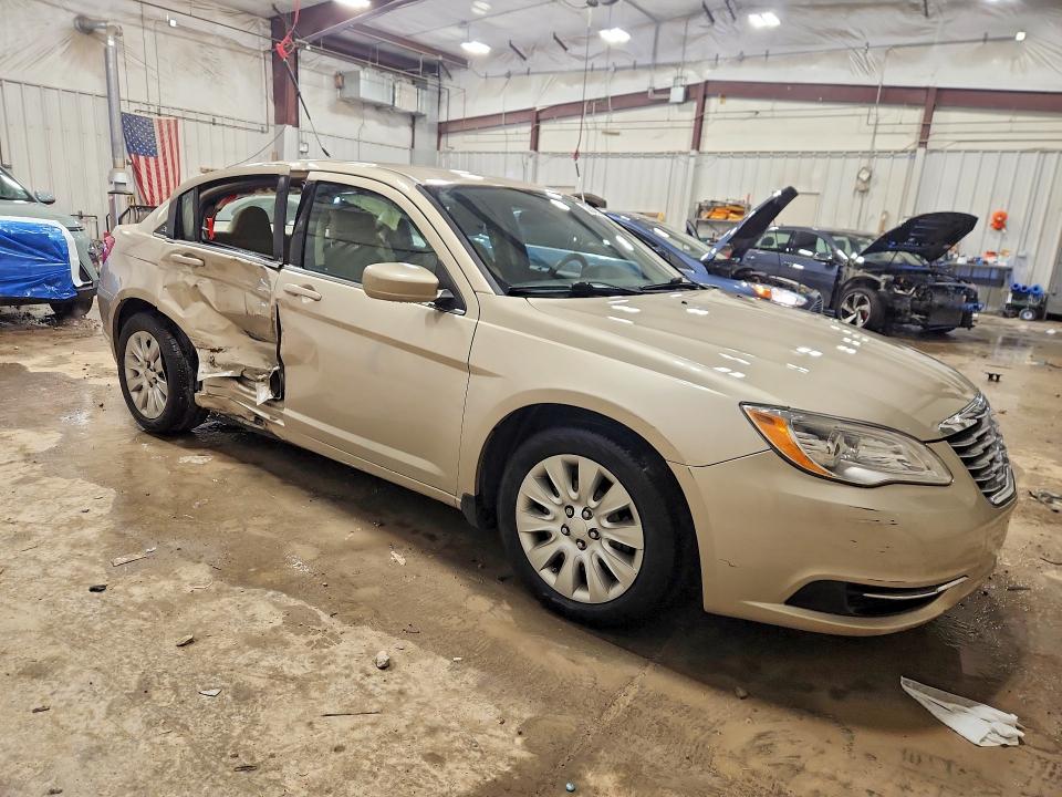 2014 Chrysler 200 მანქანა იყიდება აუქციონზე, vin: 1C3CCBAG4EN103805, აუქციონის ნომერი: 45540576