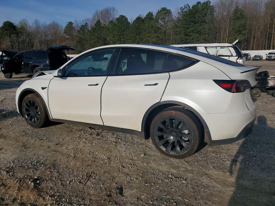 Продажа на аукционе авто 2023 Tesla Model Y, vin: 7SAYGDEE9PA047940, номер лота: 45662046